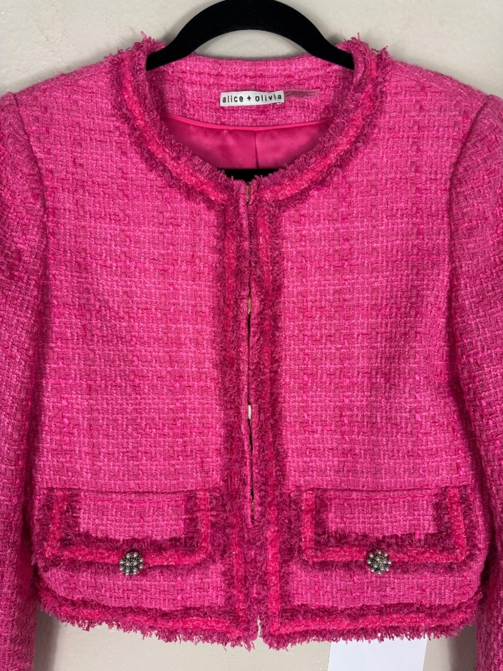 Alice + Olivia Landon Cropped Tweed Jacket In Wild Pink - Picture 4 of 8